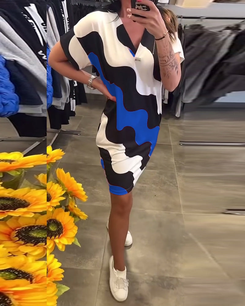 KERENZA | ELEGANT WAVE-PRINT V-NECK MINI DRESS