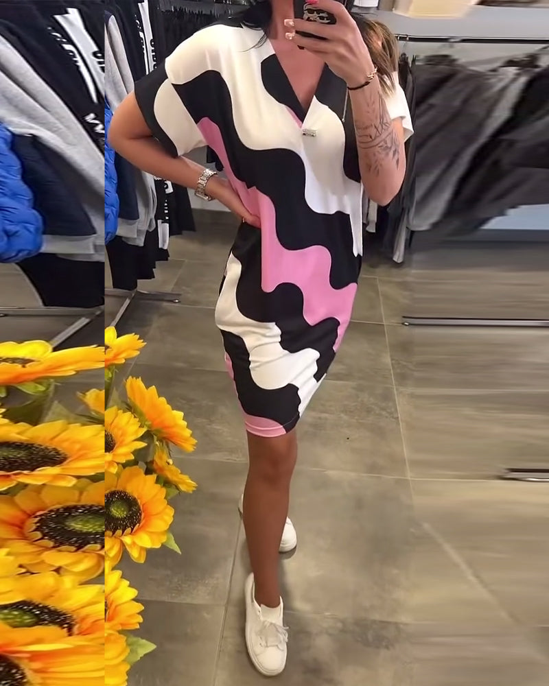 KERENZA | ELEGANT WAVE-PRINT V-NECK MINI DRESS